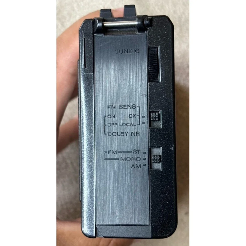 Sony Walkman WM-F18 Black Dual Band Auto-Reverse FM/AM Stereo Cassette Player